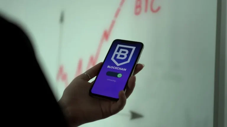 BBW Meaning: What It Means in Text and Online Slang